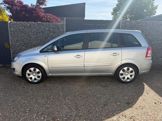 Opel Zafira 1.8 B 7-Sitzer Allwetter SHZ PDC 