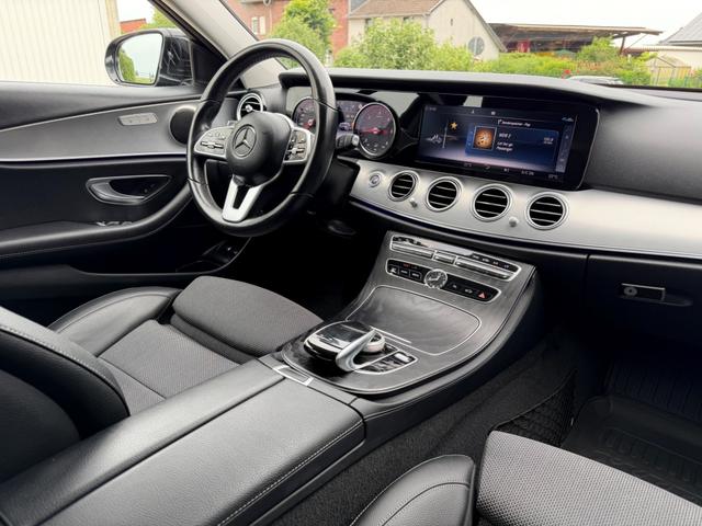 Mercedes-Benz E-Klasse d T Avantgarde AHK Totwinkel 