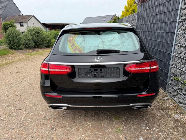 Mercedes-Benz E-Klasse d T Avantgarde AHK Totwinkel 