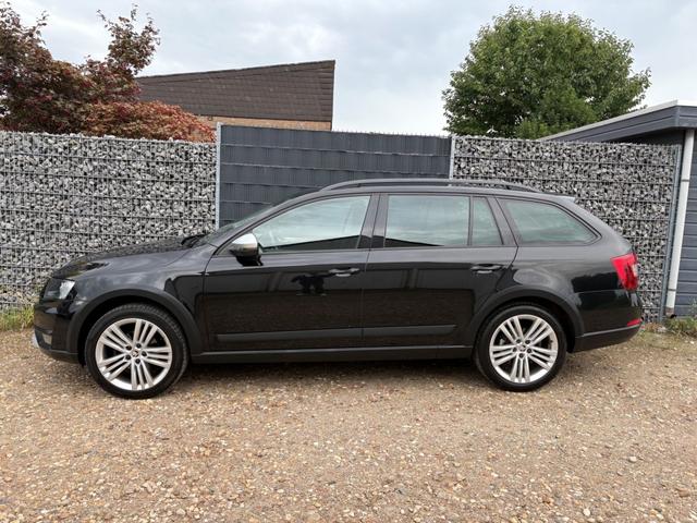 Skoda Octavia Combi Scout 2.0 TDi 4x4 Navi EHK AHK SHZ 