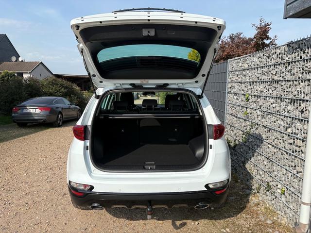 Kia Sportage 1,6 T-GDI Black Edition JBL AHK Allwetter 