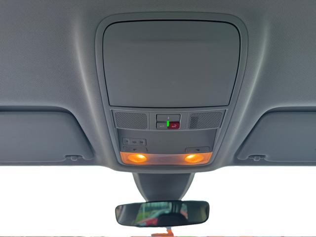 Skoda Karoq 1.5 TSI DSG Selec 2Zoklim SHZ LED 2xPDC Kam ACC AHK Sunset 5JG 