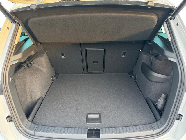 Skoda Karoq 1.5 TSI DSG Selec 2Zoklim SHZ LED 2xPDC Kam ACC AHK Sunset 5JG 