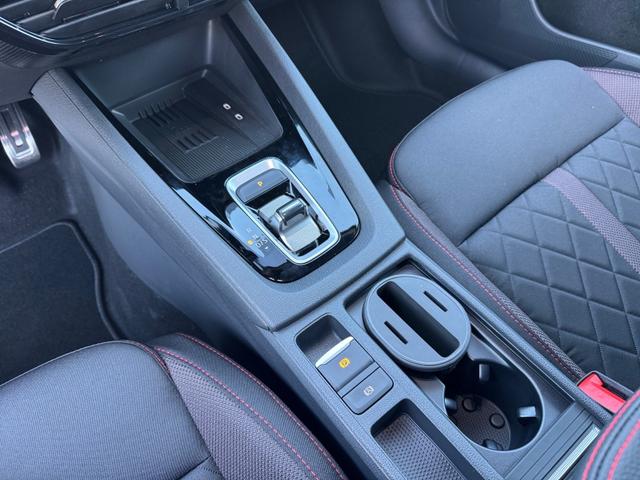 Skoda Octavia RS 2,0 TSI DSG Matrix, Navi 13, 2 x PDC, el.Heck SHZ, SmLi, LED, 5JG 