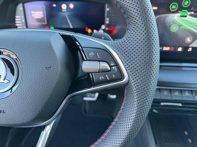 Skoda Octavia RS 2,0 TSI DSG Matrix, Navi 13, 2 x PDC, el.Heck SHZ, SmLi, LED, 5JG 
