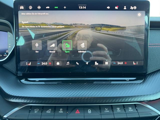 Skoda Octavia RS 2,0 TSI DSG Matrix, Navi 13, 2 x PDC, el.Heck SHZ, SmLi, LED, 5JG 