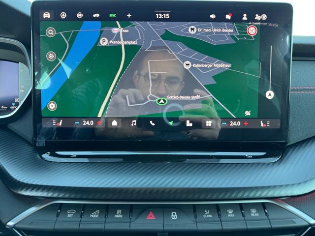 Skoda Octavia RS 2,0 TSI DSG Matrix, Navi 13, 2 x PDC, el.Heck SHZ, SmLi, LED, 5JG 