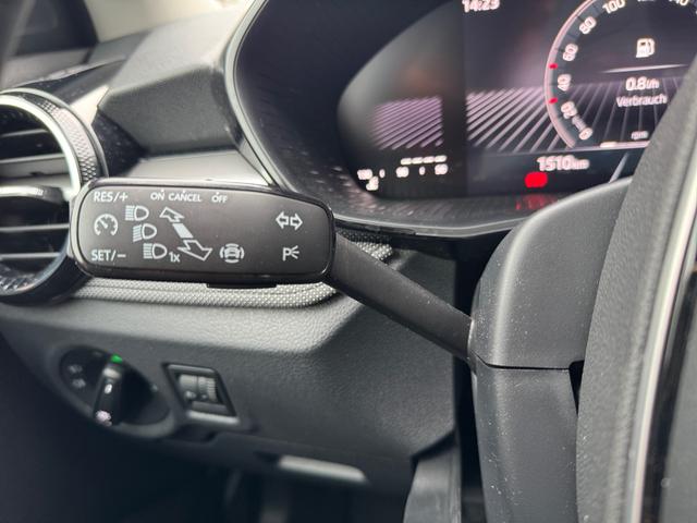 Skoda Fabia 1.0 TSI Selec Klima NSW PDC LED DAB Temp SmLi SH 