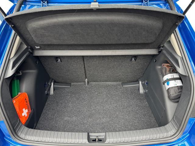 Skoda Fabia 1.0 TSI Selec Klima NSW PDC LED DAB Temp SmLi SH 