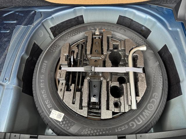 Skoda Fabia 1.0 TSI Selec Klima NSW PDC LED DAB Temp SmLi SH 