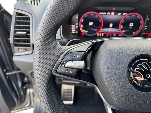 Skoda Karoq 1,5 TSI DSG Sportline 2ZKli ACC Cant 4xSHZ PDC Kam 5JG 