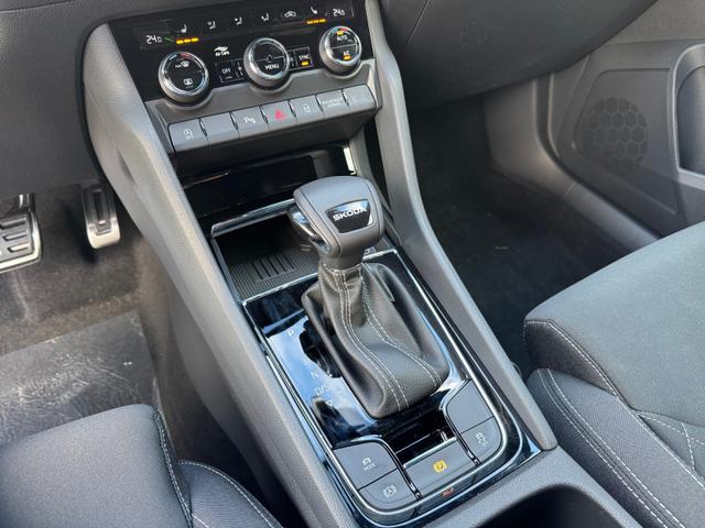 Skoda Karoq 1,5 TSI DSG Sportline 2ZKli ACC Cant 4xSHZ PDC Kam 5JG 