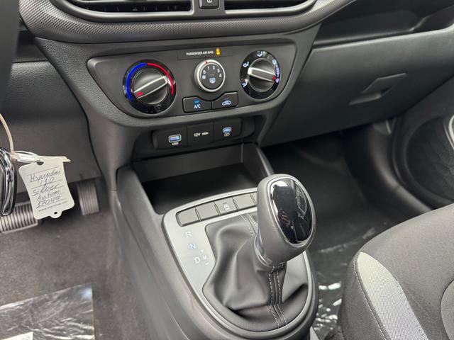 Hyundai i10 Comfort 1,0 AT Klima NAV CarPlay Spha BT Kam ALU PDC 