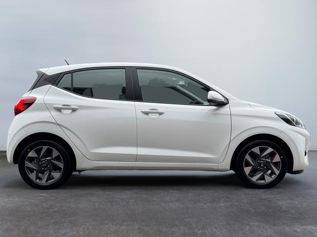Hyundai i10 1,2 1ZKlim NAV 8Z SHZ Spha BT Kam PDC Alu 