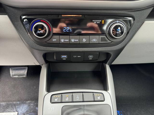 Hyundai i10 1,2 1ZKlim NAV 8Z SHZ Spha BT Kam PDC Alu 