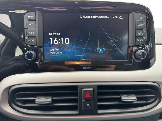 Hyundai i10 1,2 1ZKlim NAV 8Z SHZ Spha BT Kam PDC Alu 