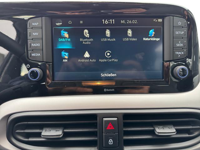 Hyundai i10 1,2 1ZKlim NAV 8Z SHZ Spha BT Kam PDC Alu 