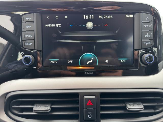 Hyundai i10 1,2 1ZKlim NAV 8Z SHZ Spha BT Kam PDC Alu 