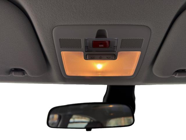 Hyundai i10 1,2 1ZKlim NAV 8Z SHZ Spha BT Kam PDC Alu 