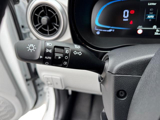 Hyundai i10 1,2 1ZKlim NAV 8Z SHZ Spha BT Kam PDC Alu 