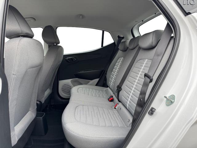 Hyundai i10 1,2 1ZKlim NAV 8Z SHZ Spha BT Kam PDC Alu 