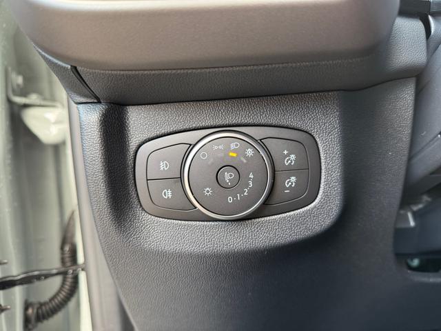 Ford Tourneo Courier 1,0 Family MJ25 SpAs 5JG PDC Apple Klima 