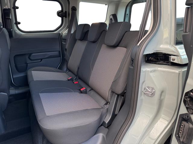 Ford Tourneo Courier 1,0 Family MJ25 SpAs 5JG PDC Apple Klima 