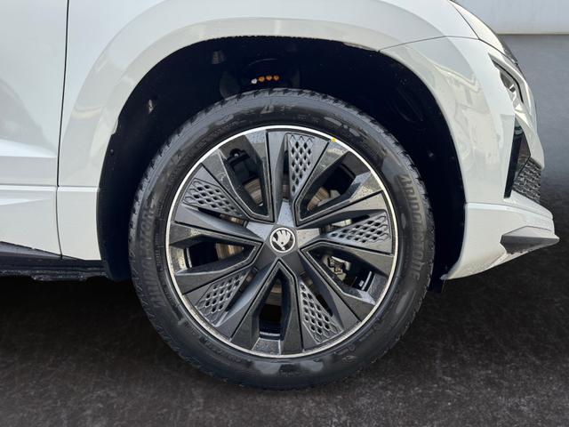 Skoda Karoq 1,5 TSI DSG Sportline 2ZKli AHK ACC Canton PDC Kam 19Zo 5JG 