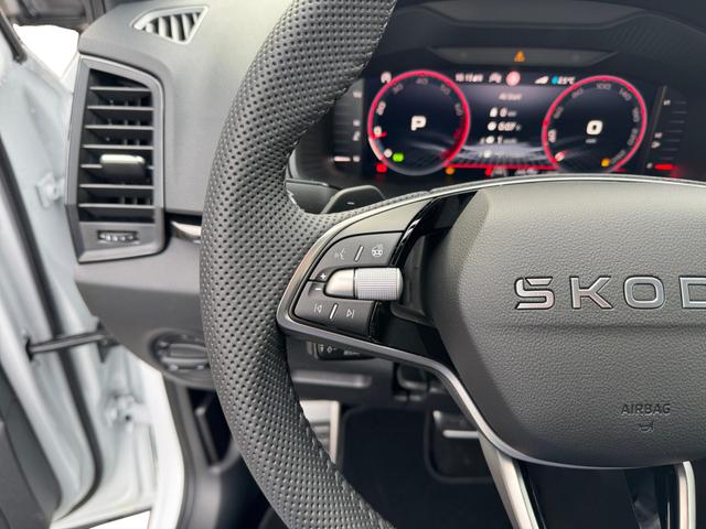 Skoda Karoq 1,5 TSI DSG Sportline 2ZKli AHK ACC Canton PDC Kam 19Zo 5JG 