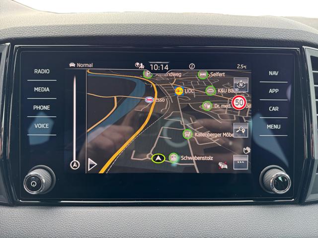 Skoda Karoq 1,5 TSI DSG Sportline 2ZKli AHK ACC Canton PDC Kam 19Zo 5JG 
