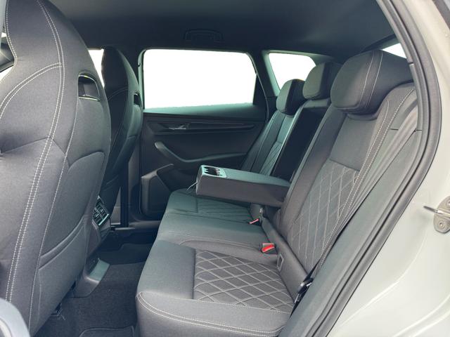 Skoda Karoq 1,5 TSI DSG Sportline 2ZKli AHK ACC Canton PDC Kam 19Zo 5JG 