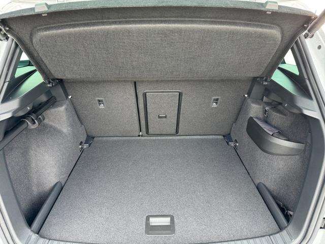 Skoda Karoq 1,5 TSI DSG Sportline 2ZKli AHK ACC Canton PDC Kam 19Zo 5JG 