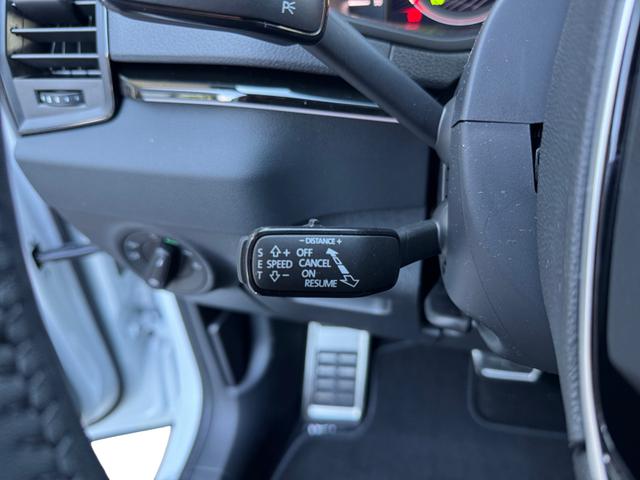 Skoda Karoq 2,0 TSI 4x4 DSG Sportline 2ZKli AHK ACC SHT PDC Kam 5JG 