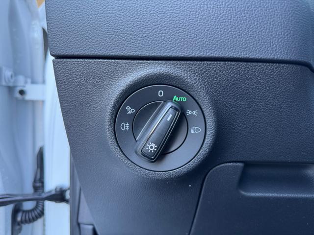 Skoda Karoq 2,0 TSI 4x4 DSG Sportline 2ZKli AHK ACC SHT PDC Kam 5JG 