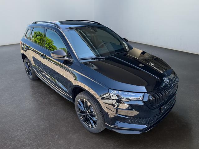 Skoda Karoq 1,5 TSI DSG Sportline 2ZKli AHK ACC SHT PDC Kam 5JG 