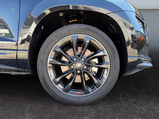 Skoda Karoq 1,5 TSI DSG Sportline 2ZKli AHK ACC SHT PDC Kam 5JG 