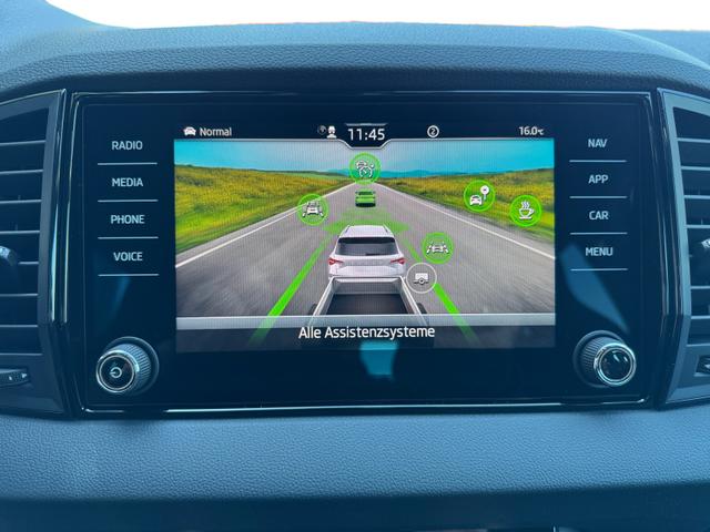 Skoda Karoq 1,5 TSI DSG Sportline 2ZKli AHK ACC SHT PDC Kam 5JG 