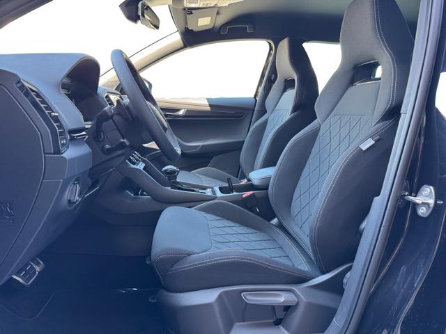 Skoda Karoq 1,5 TSI DSG Sportline 2ZKli AHK ACC SHT PDC Kam 5JG 
