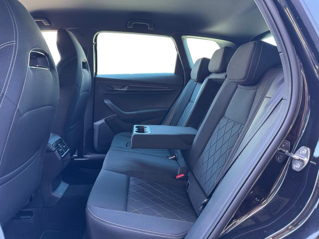 Skoda Karoq 1,5 TSI DSG Sportline 2ZKli AHK ACC SHT PDC Kam 5JG 