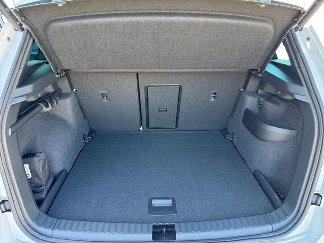 Skoda Karoq 2,0 TSI 4x4 DSG Sportline 2ZKli AHK ACC SHT PDC Kam 5JG 