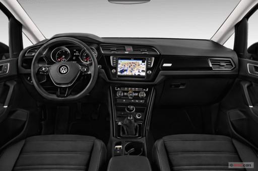 Volkswagen Touran 2.0 TDI Highline AHK 3Zokl 7Sit LED Navi 
