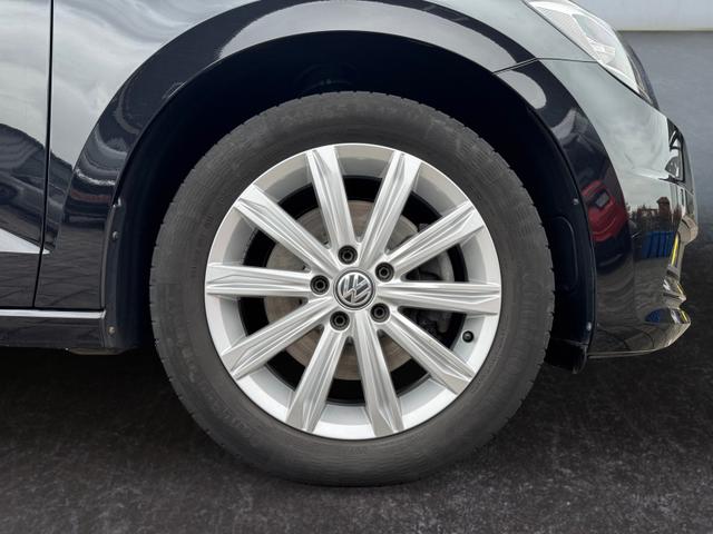 Volkswagen Touran 1.4 TSI Highline 7Sitz ERGO Nav SHZ 