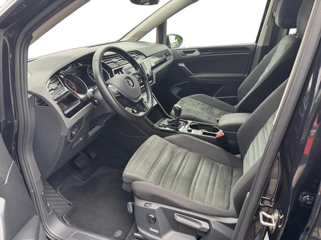 Volkswagen Touran 1.4 TSI Highline 7Sitz ERGO Nav SHZ 