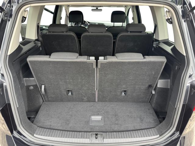 Volkswagen Touran 1.4 TSI Highline 7Sitz ERGO Nav SHZ 