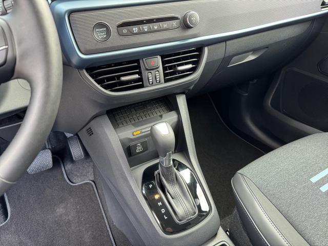 Ford Tourneo Courier Active 1,0 AT Navi SHZ SpAs 5JG PDC Kam 