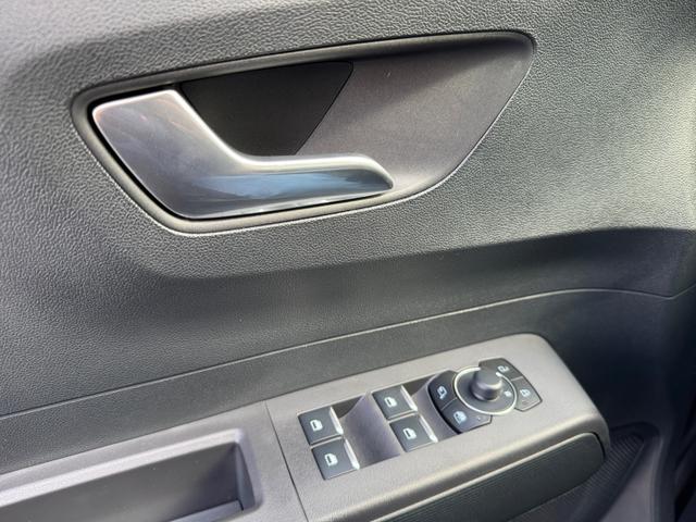 Ford Tourneo Courier Active 1,0 AT Navi SHZ SpAs 5JG PDC Kam 