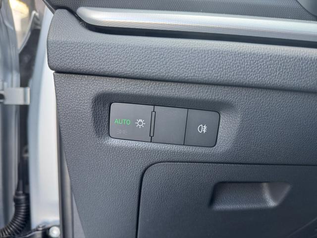 Skoda Octavia Selection 1,5 TSI DSG 3ZonKlim, PDC, SHZ, SmLi, LED, 5JG 