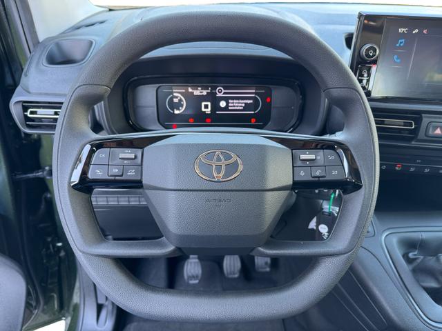 Toyota Proace City Verso 1,2 L2 Business 7Si Klima 2 x PDC Apple Temp DAB 