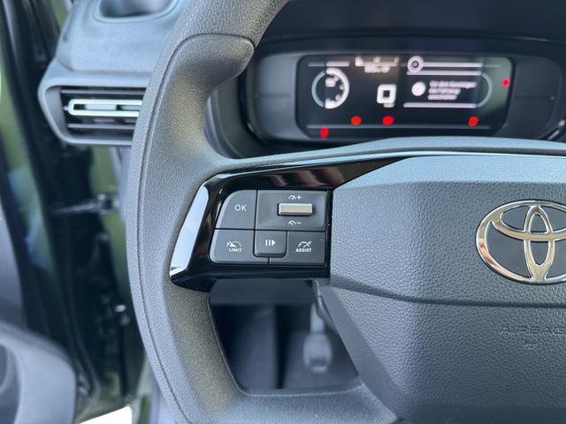 Toyota Proace City Verso 1,2 L2 Business 7Si Klima 2 x PDC Apple Temp DAB 