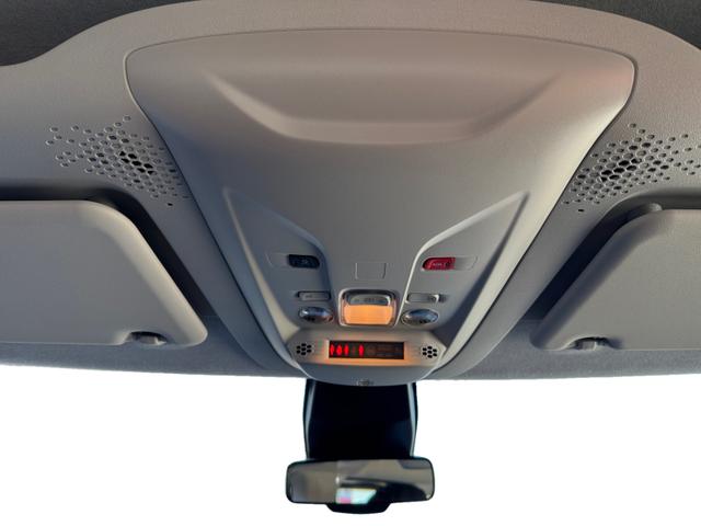 Toyota Proace City Verso 1,2 L2 Business 7Si Klima 2 x PDC Apple Temp DAB 